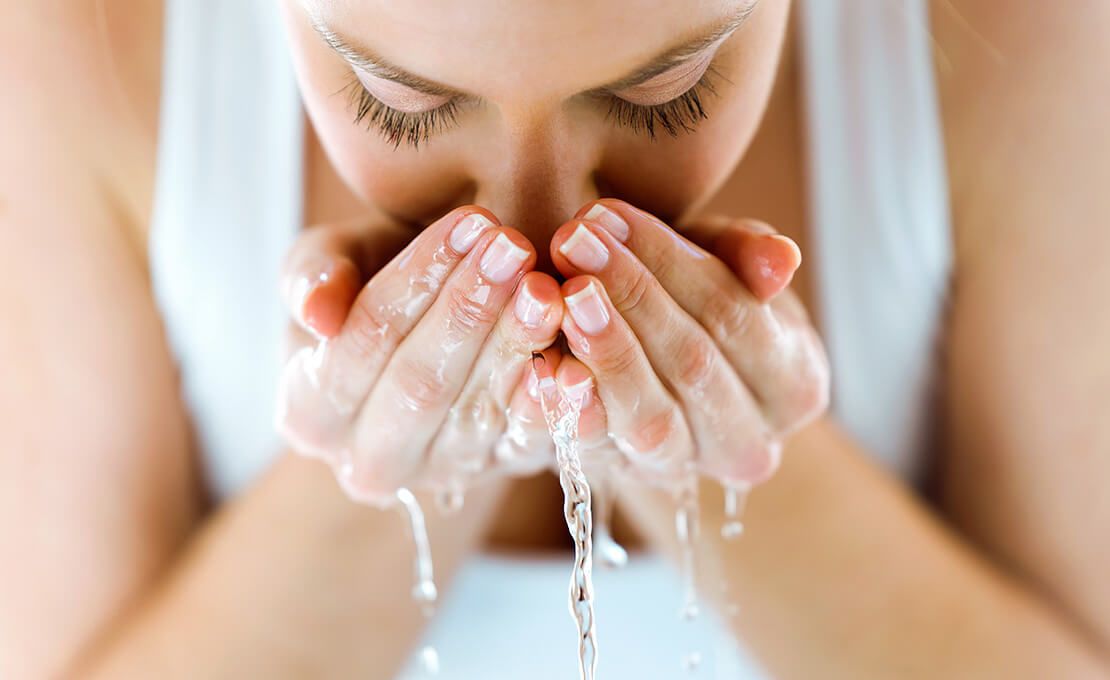 Comment reconnaître et prendre soin d'une peau déshydratée ?